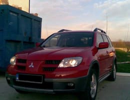 Vand Mitsubishi Outlander 4x4 Automat