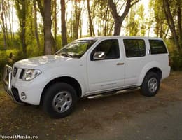 Nissan Pathfinder-impecabil