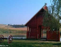 VAND 2 LACURI + CABANA LA 30  KM DE TG MURES
