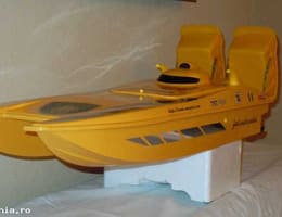 vand navomodel cataraman 2cuve