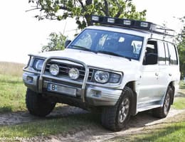 Vand Mitsubishi Pajero 7 locuri pregatit pescuit / vanatoare