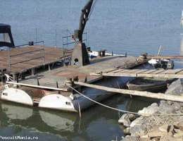Vand ponton de acostare