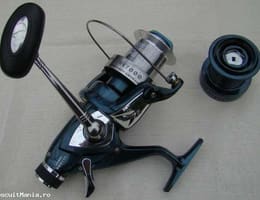 Vand 2 mulinete DIAMANT HK7000 baitrunner 