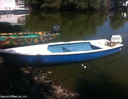 vand barca cu motor