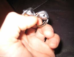 momitor caras cu gaura culisanta