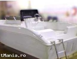 V&acirc;nd ambarcaţiune de viteză model Delphin 5.0