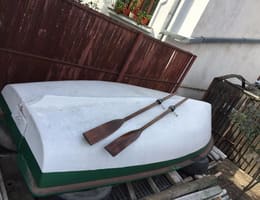 Barca din fibra de sticla