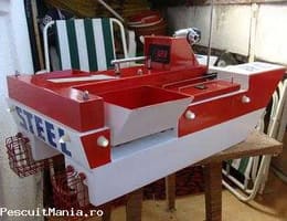 Barca de plantat catamaran 2 cuve