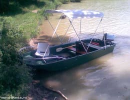 vand barca Trimarano