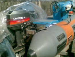 vand barca pneumatica