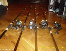 vand 4 lansete cu mulinete