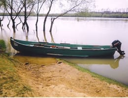 vand barca tip lotca din fibra de sticla cu motor mercury