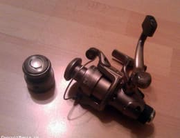 Mulineta usoara pentru spin sau pluta