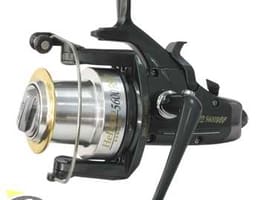  Mulineta Banax Helicon 5600NF, este o mulineta de generatie noua, recomandata pescuitului la crap, rezistenta si durabila, care datorita conceptiei de constructie si fabricatie permite lanseuri la distante mari si un control eficient al capturilor de tal