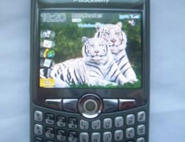 tel mobil black berry 8310 curve
