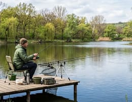 Pescuitul în Aprilie: Ghid complet pentru o primăvară de succes